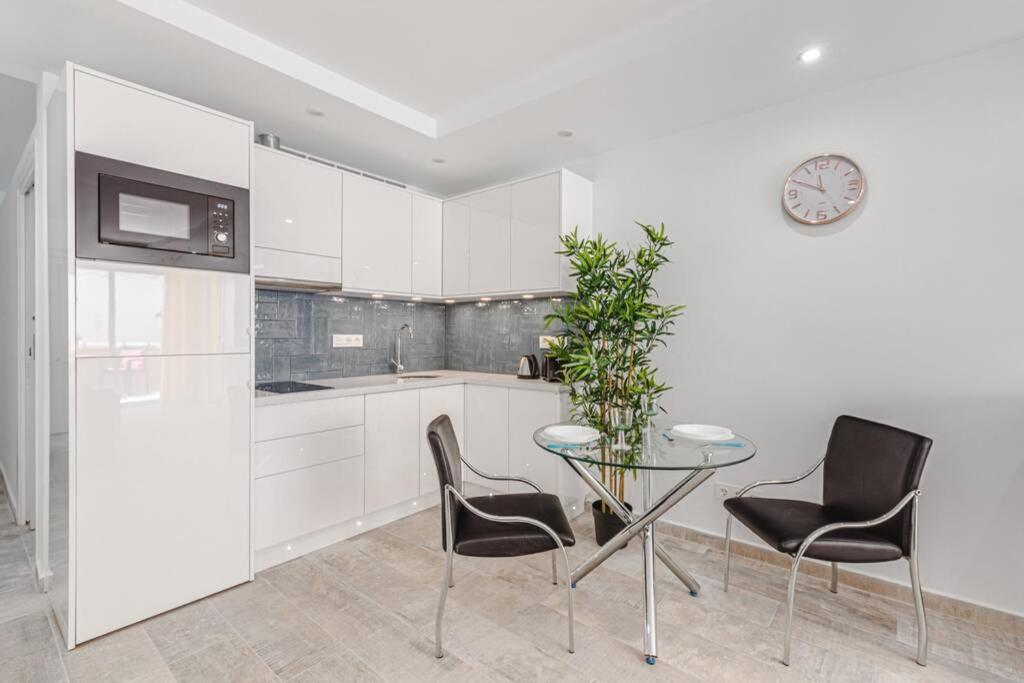 Tenerife Royal Gardens One Bedroom Apartment Playa de las Americas  Exteriör bild
