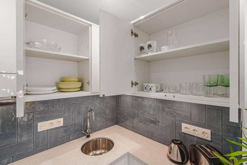 Tenerife Royal Gardens One Bedroom Apartment Playa de las Americas  Exteriör bild