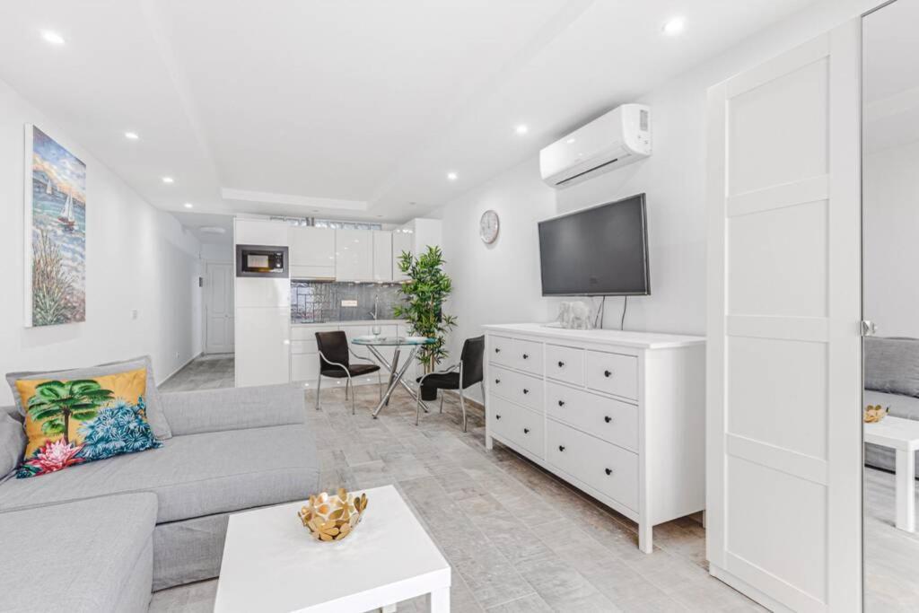 Tenerife Royal Gardens One Bedroom Apartment Playa de las Americas  Exteriör bild