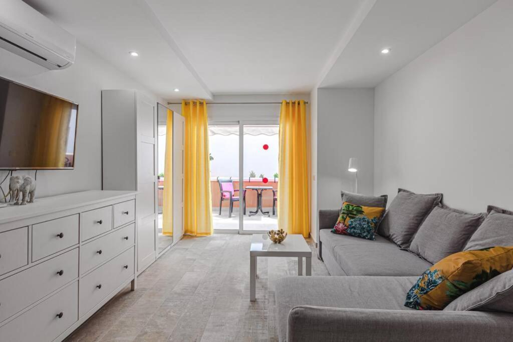 Tenerife Royal Gardens One Bedroom Apartment Playa de las Americas  Exteriör bild